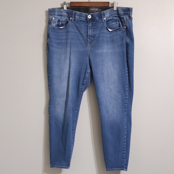 torrid Denim - Torrid Sky High Skinny Jeans, Size 22 SHORT